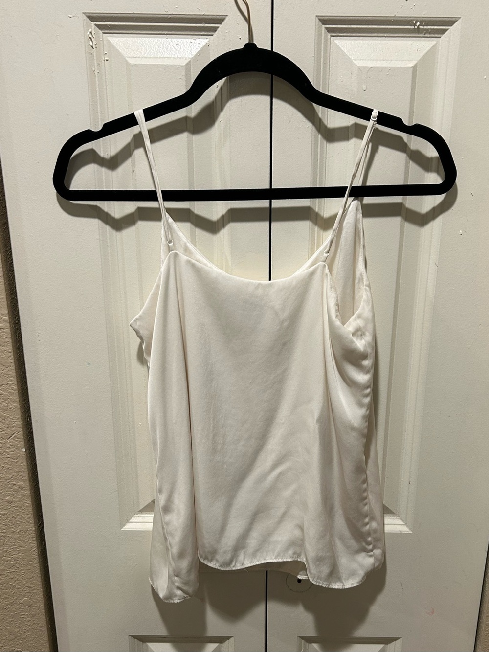 Quince Stretch Silk V-Neck Cami White , Small Pit - Picture 9 of 12